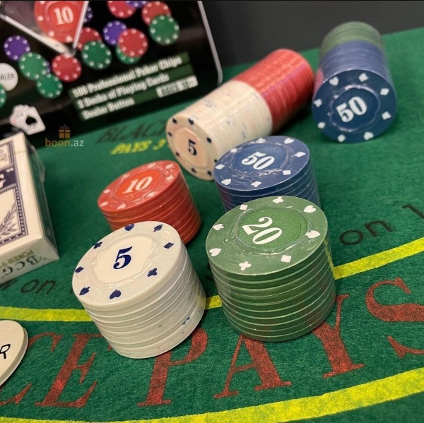 Покерный набор 100 фишек с номиналом